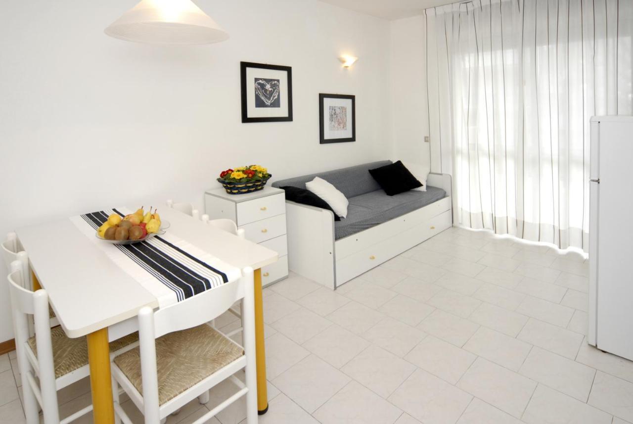 Laura Apartment บิบิโอเน ภายนอก รูปภาพ
